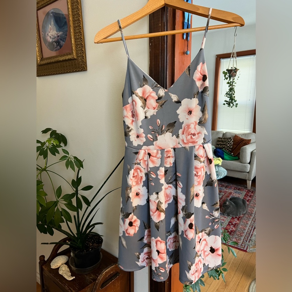 Soprano casual A line v neck floral dress
